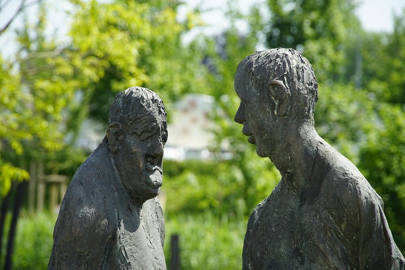 Spreading Gossips